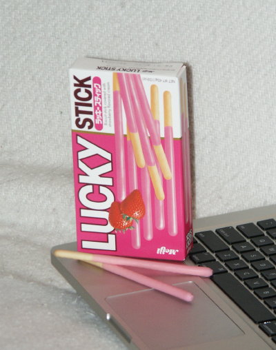 LuckyStickStrawberry